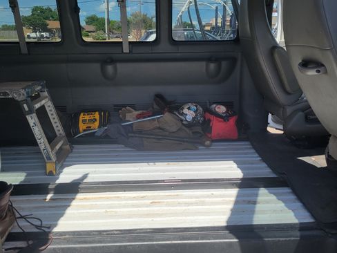 Used 2010 Chevrolet Express 1500 LT w/ LT Preferred Equipment Group RWD image 8