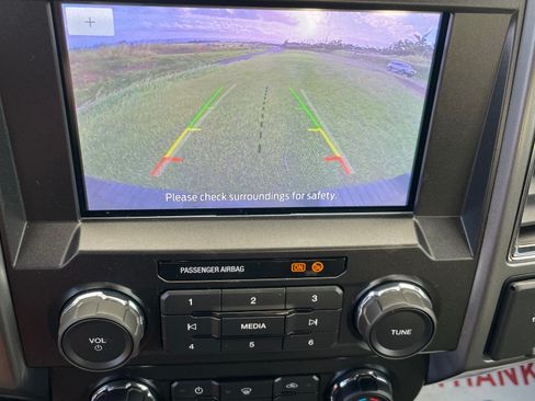 Used 2021 Ford F250 XLT AWD/4WD image 23