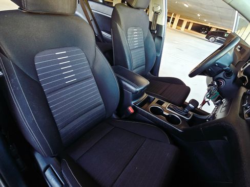 Used 2018 Kia Sportage LX image 22