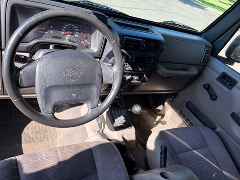 Used 2003 Jeep Wrangler Sport AWD/4WD image 8