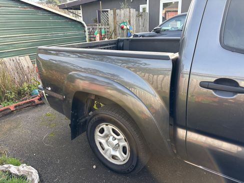 Used 2013 Toyota Tacoma 2WD Double Cab image 6