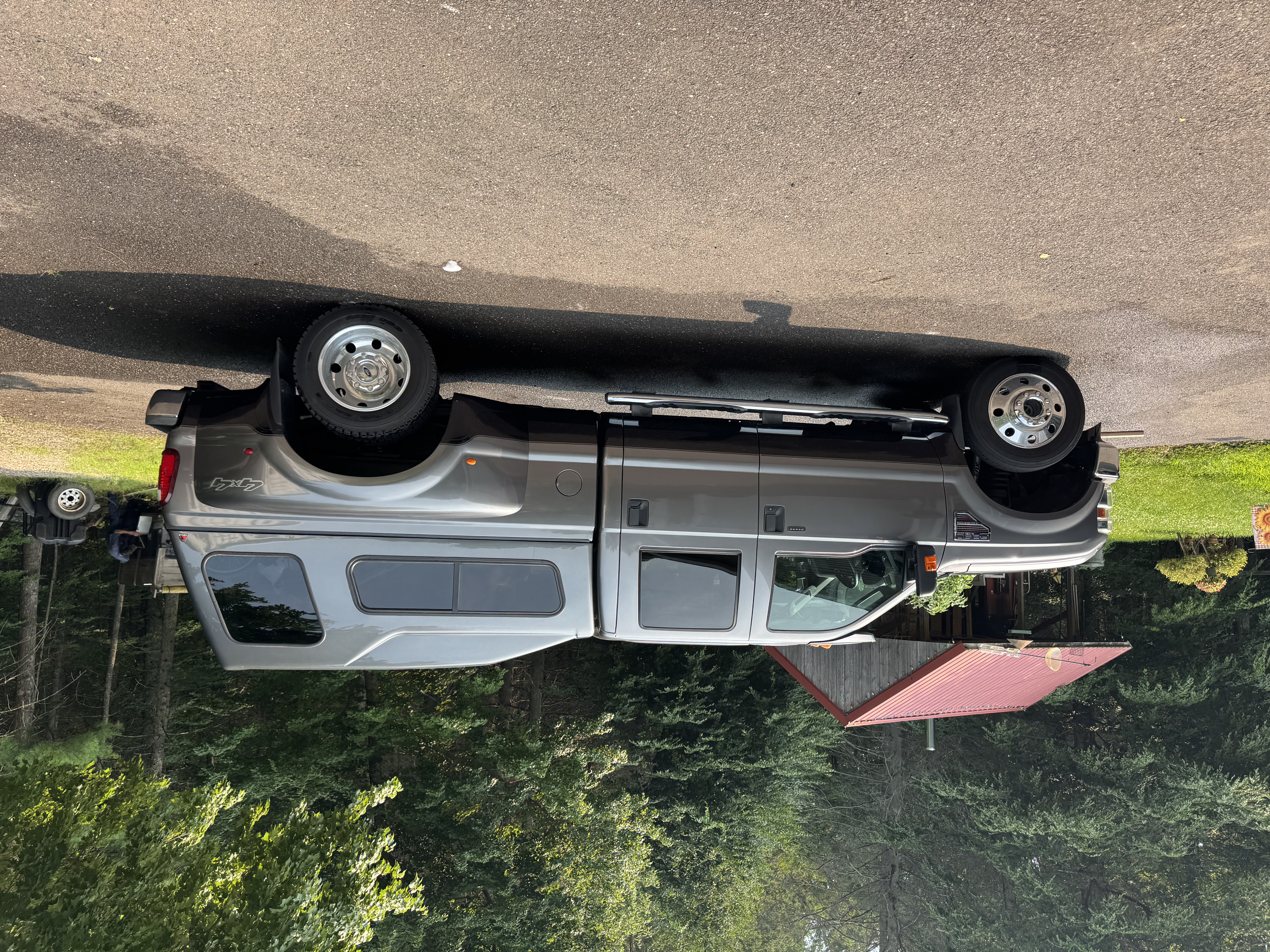 Used 2009 Ford F350 Lariat AWD/4WD image 4