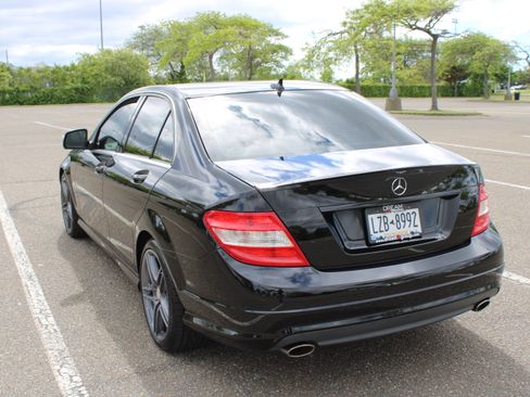 Used 2008 Mercedes-Benz C 300 Sedan image 9