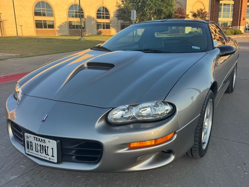 Used 1999 Chevrolet Camaro Z28 w/ SS Performance/Appearance Pkg RWD image 5