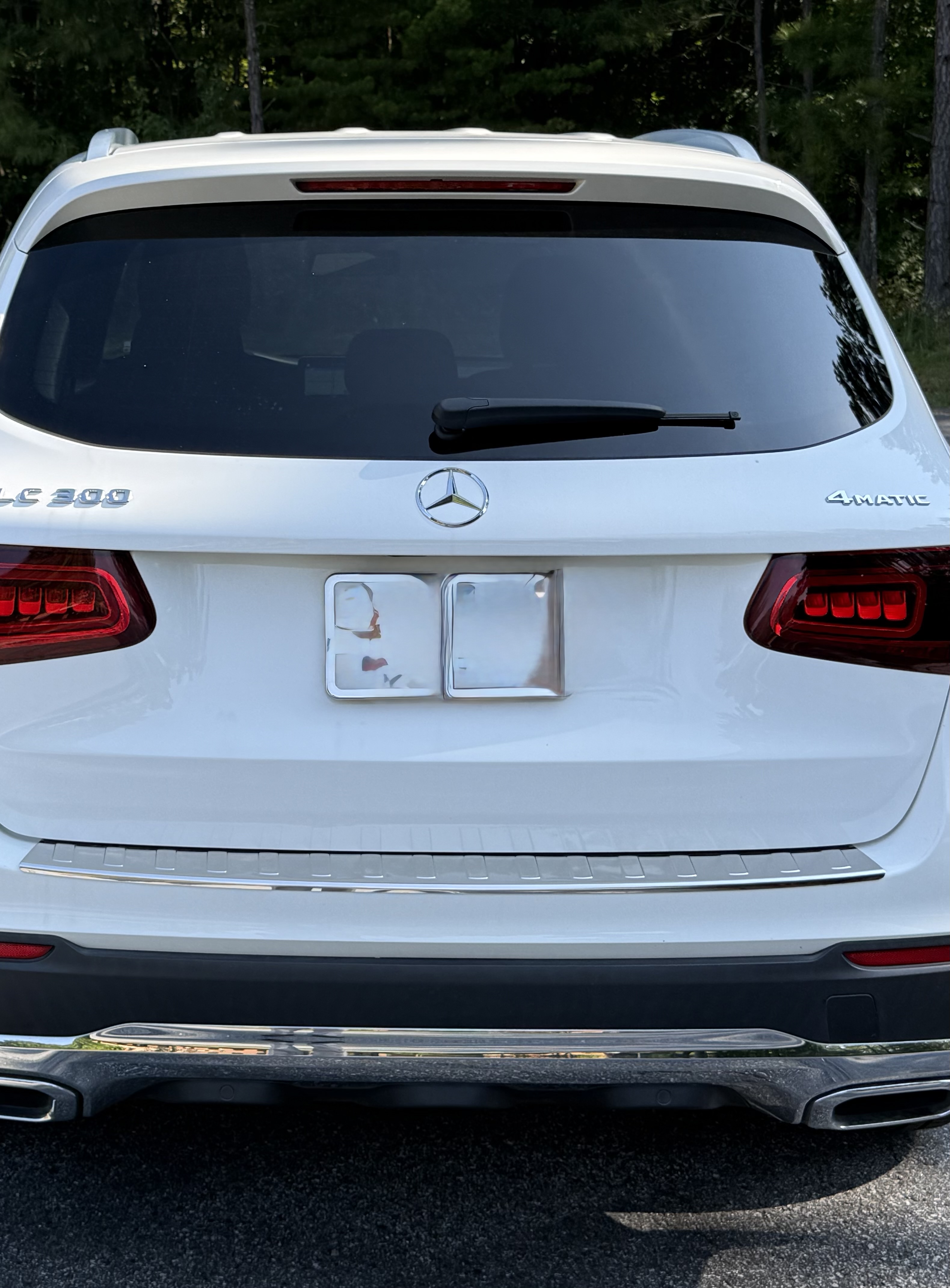 Used 2020 Mercedes-Benz GLC 300 4MATIC image 4