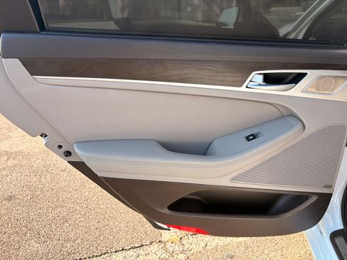 Used 2018 Genesis G80 3.8 w/ Option Group 03 RWD image 27