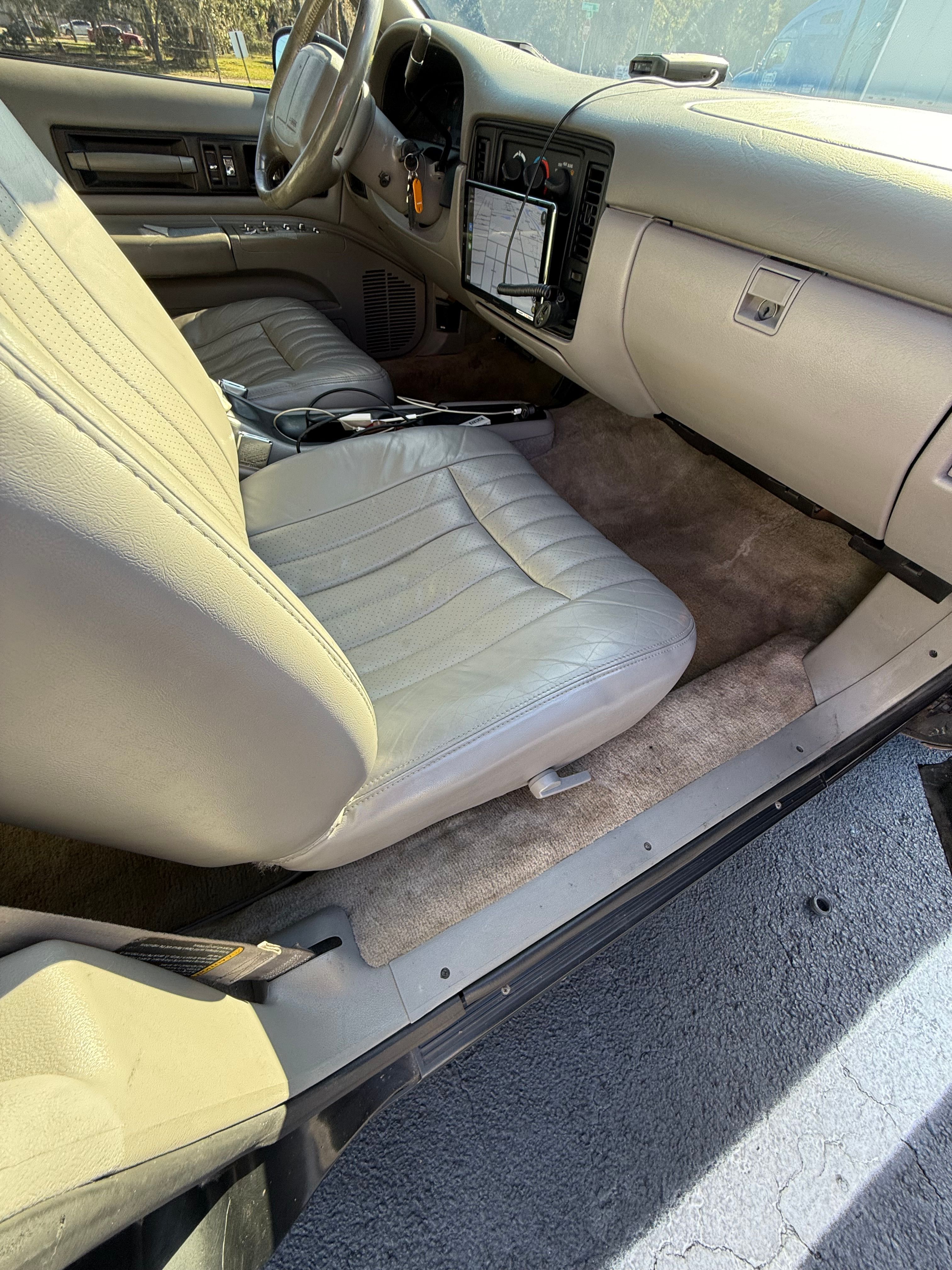 Used 1994 Chevrolet Impala SS RWD image 19