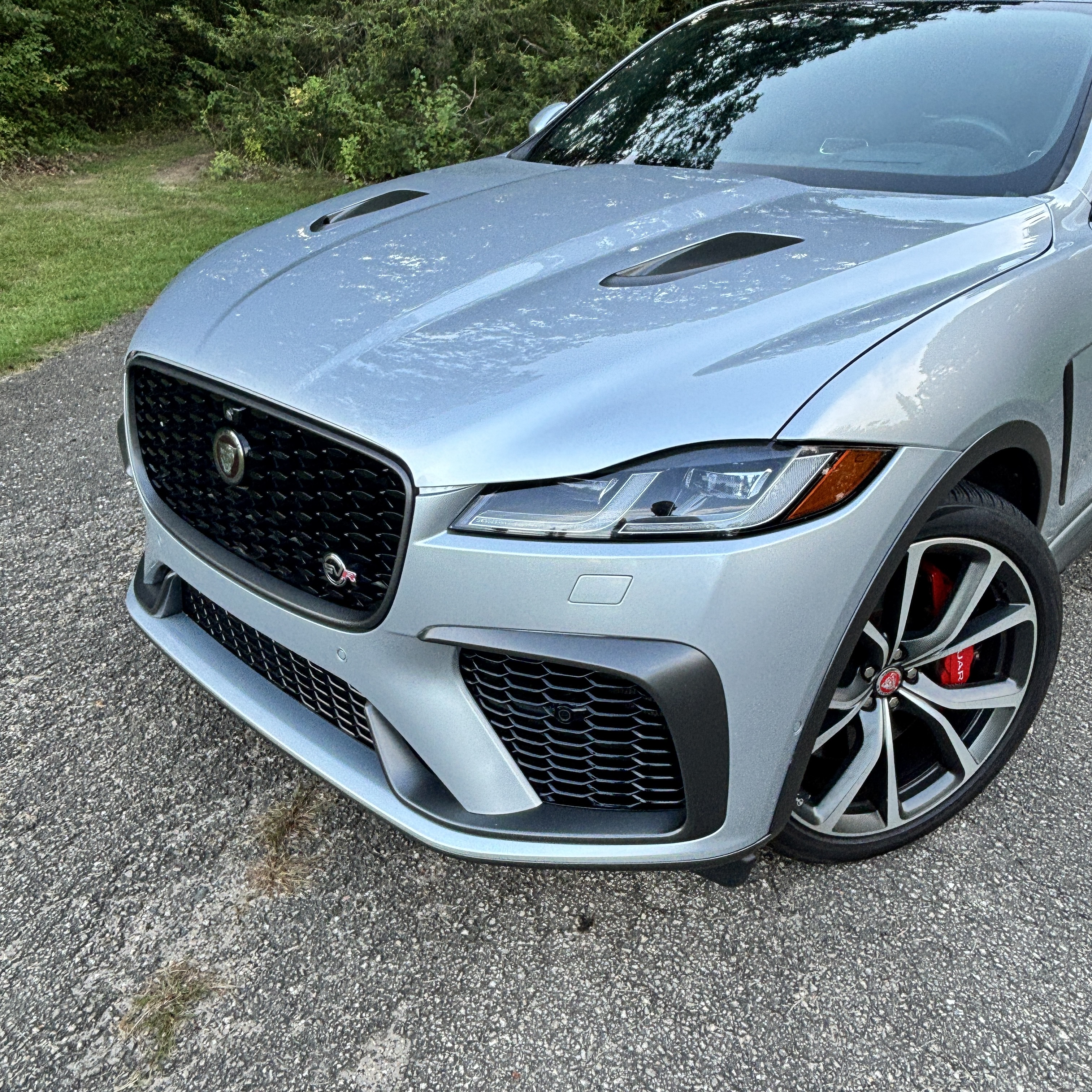 Used 2021 Jaguar F-PACE SVR AWD/4WD image 11