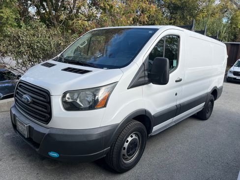 Used 2015 Ford Transit 250 130 Low Roof image 2
