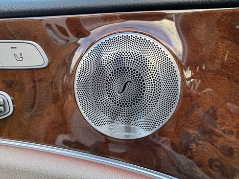 Used 2018 Mercedes-Benz E 300 image 15