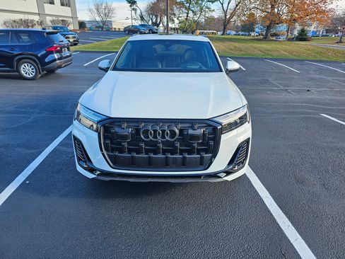 Used 2025 Audi Q7 3.0T Prestige image 2