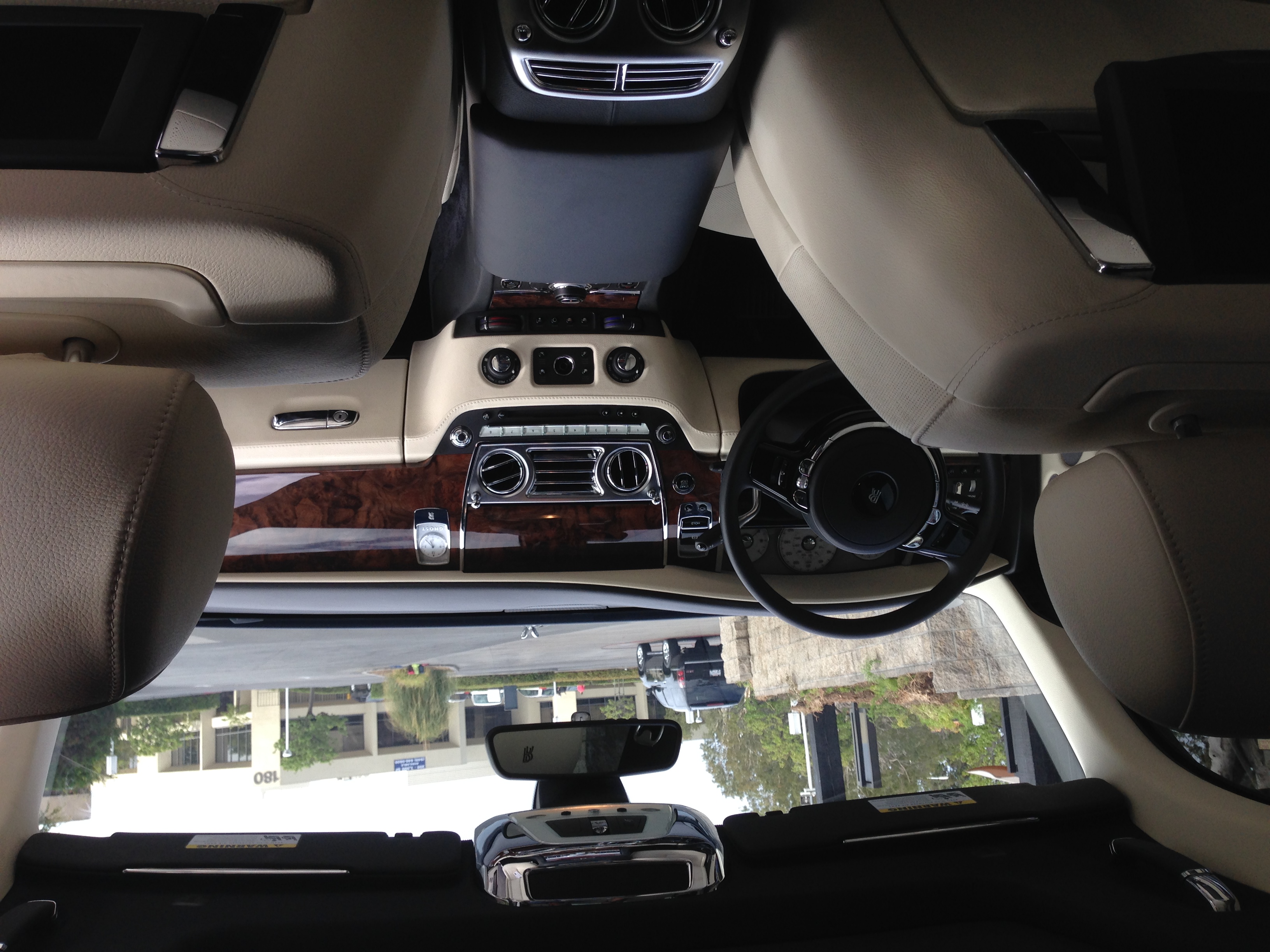 Used 2013 Rolls-Royce Ghost RWD image 9