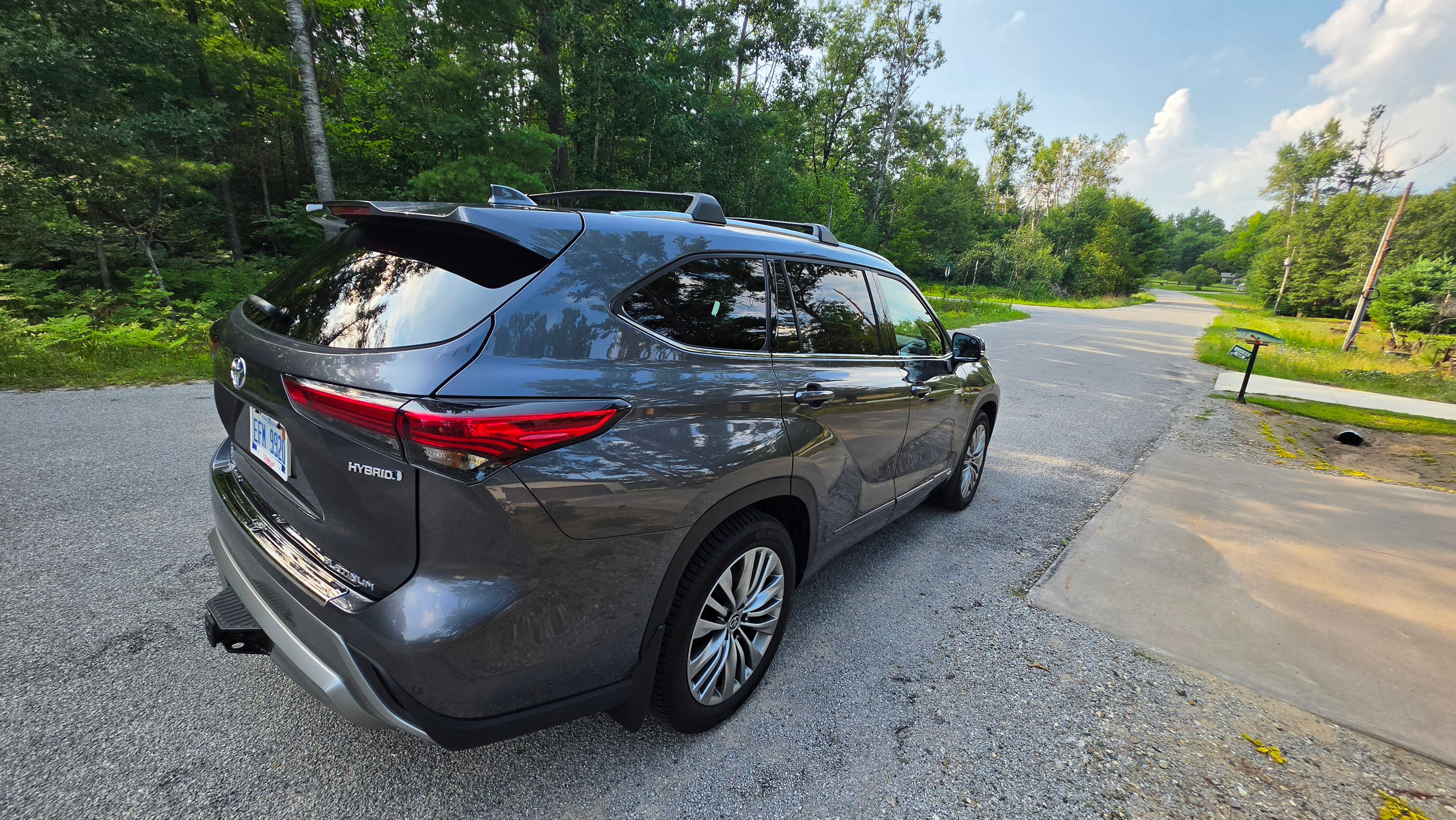 Used 2021 Toyota Highlander Platinum AWD/4WD image 4