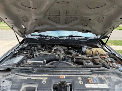 Used 2020 Ford F350 Lariat w/ Lariat Ultimate Package AWD/4WD image 15