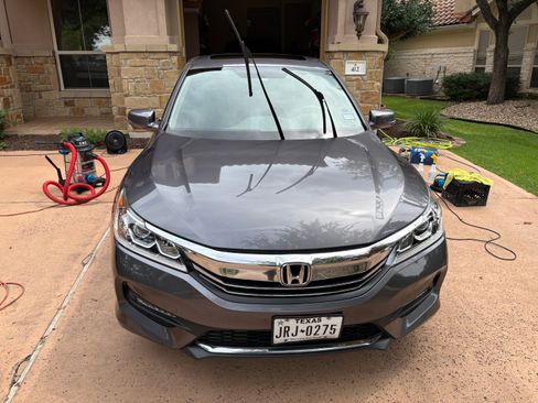 Used 2017 Honda Accord EX image 26