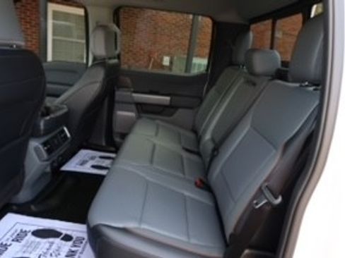 Used 2025 Ford F150 Lariat w/ Equipment Group 501A Mid image 9