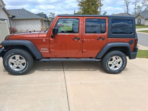 Used 2014 Jeep Wrangler Unlimited Sport w/ Quick Order Package 24S image 2
