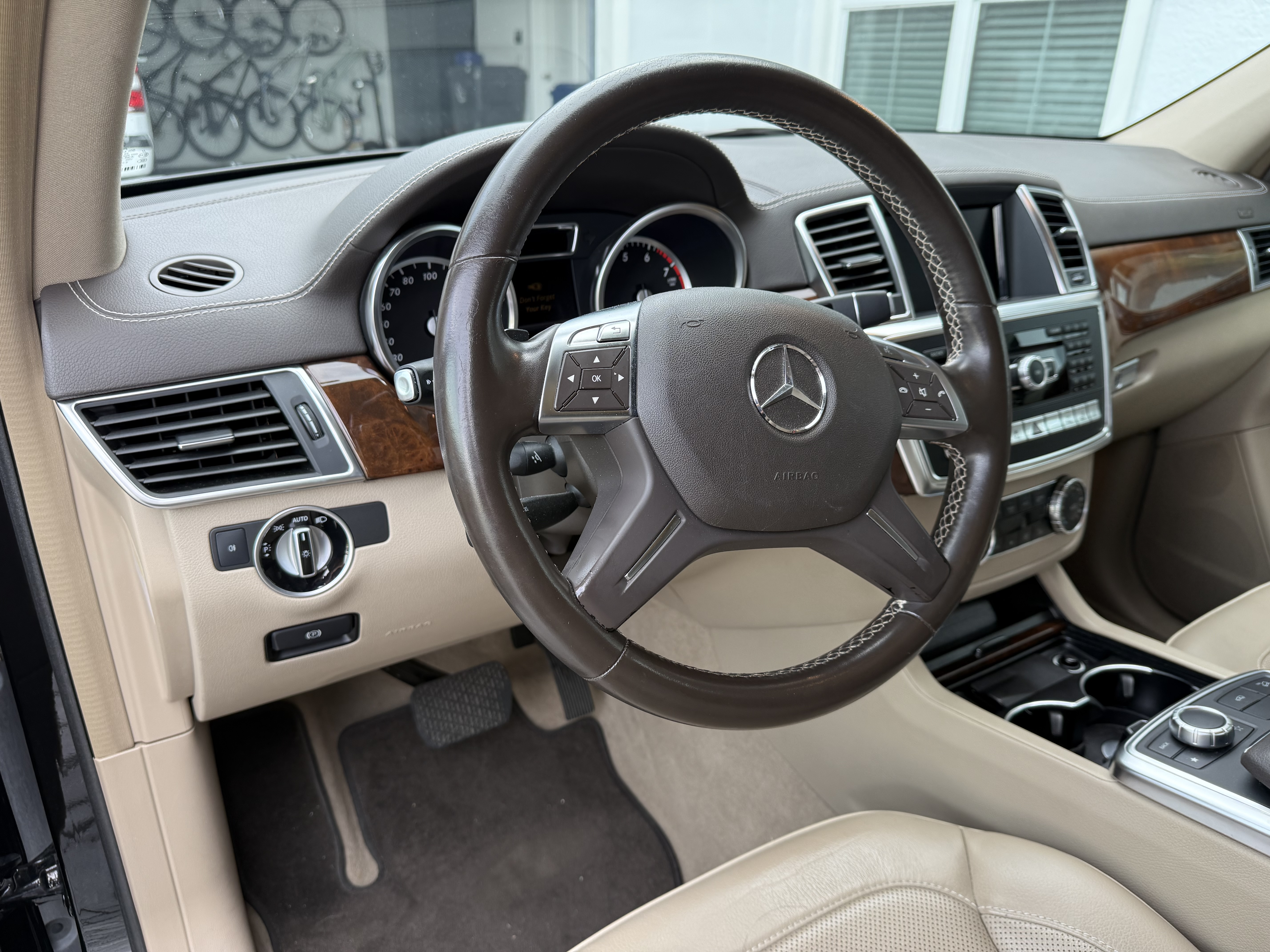 Used 2013 Mercedes-Benz GL 450 4MATIC image 17