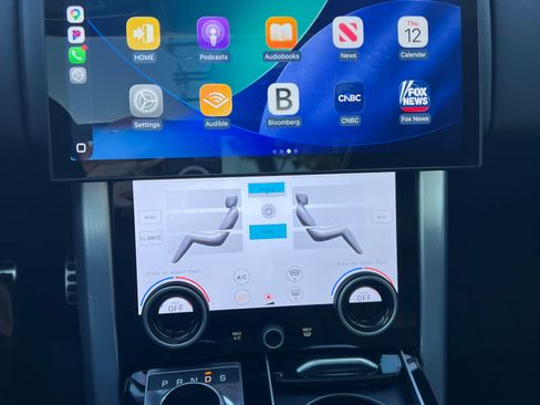 Used 2017 Land Rover Range Rover Supercharged image 6