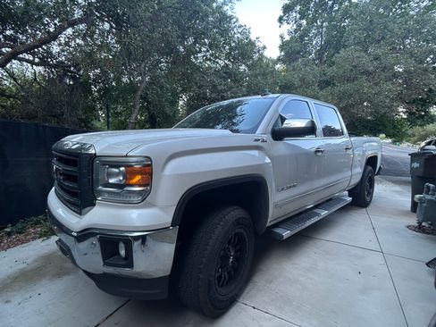 Used 2015 GMC Sierra 1500 SLT w/ SLT Crew Cab Value Package image 2