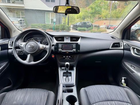 Used 2018 Nissan Sentra SV image 13
