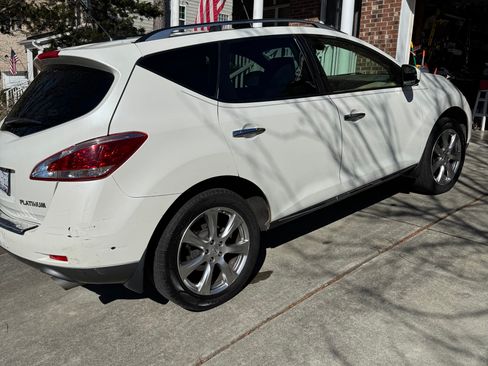 Used 2014 Nissan Murano LE w/ Platinum Edition Package image 2
