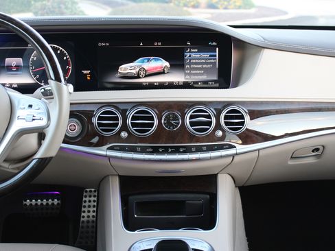 Used 2020 Mercedes-Benz S 450 S 450 Sedan 4D image 31