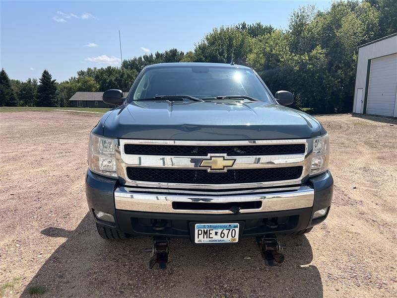 Used 2011 Chevrolet Silverado 1500 LT w/ All-Star Edition AWD/4WD image 9