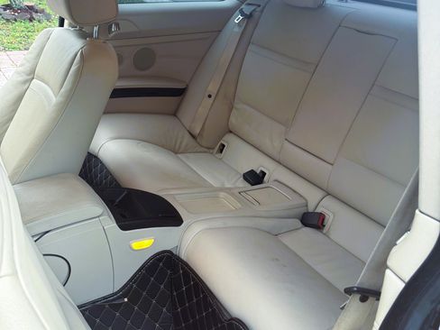 Used 2011 BMW 335i Coupe image 19