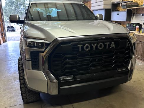 Used 2023 Toyota Tundra Platinum image 2