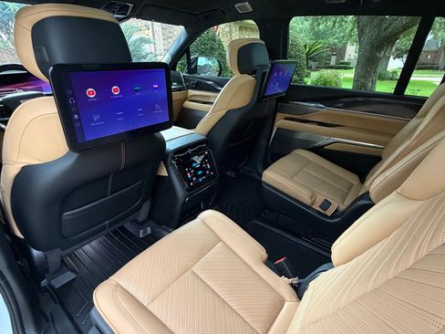 Used 2026 Cadillac Escalade IQ Sport 2 AWD/4WD image 22
