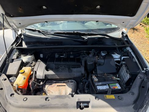 Used 2011 Toyota RAV4 4WD w/ Base L4 Extra Value Pkg image 15