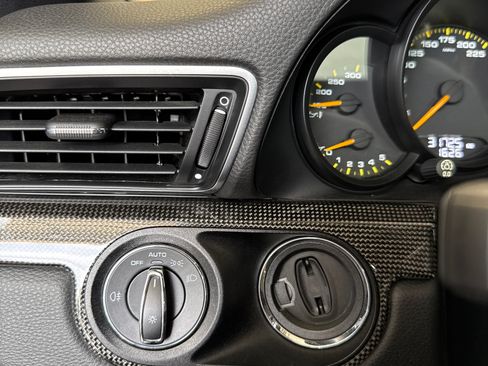 Used 2016 Porsche 911 GT3 RS image 9