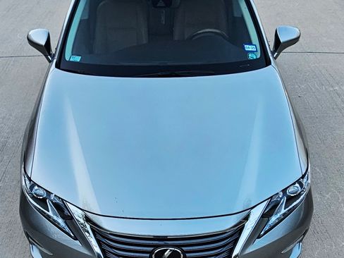 Used 2018 Lexus ES 350 w/ Navigation System Package image 1