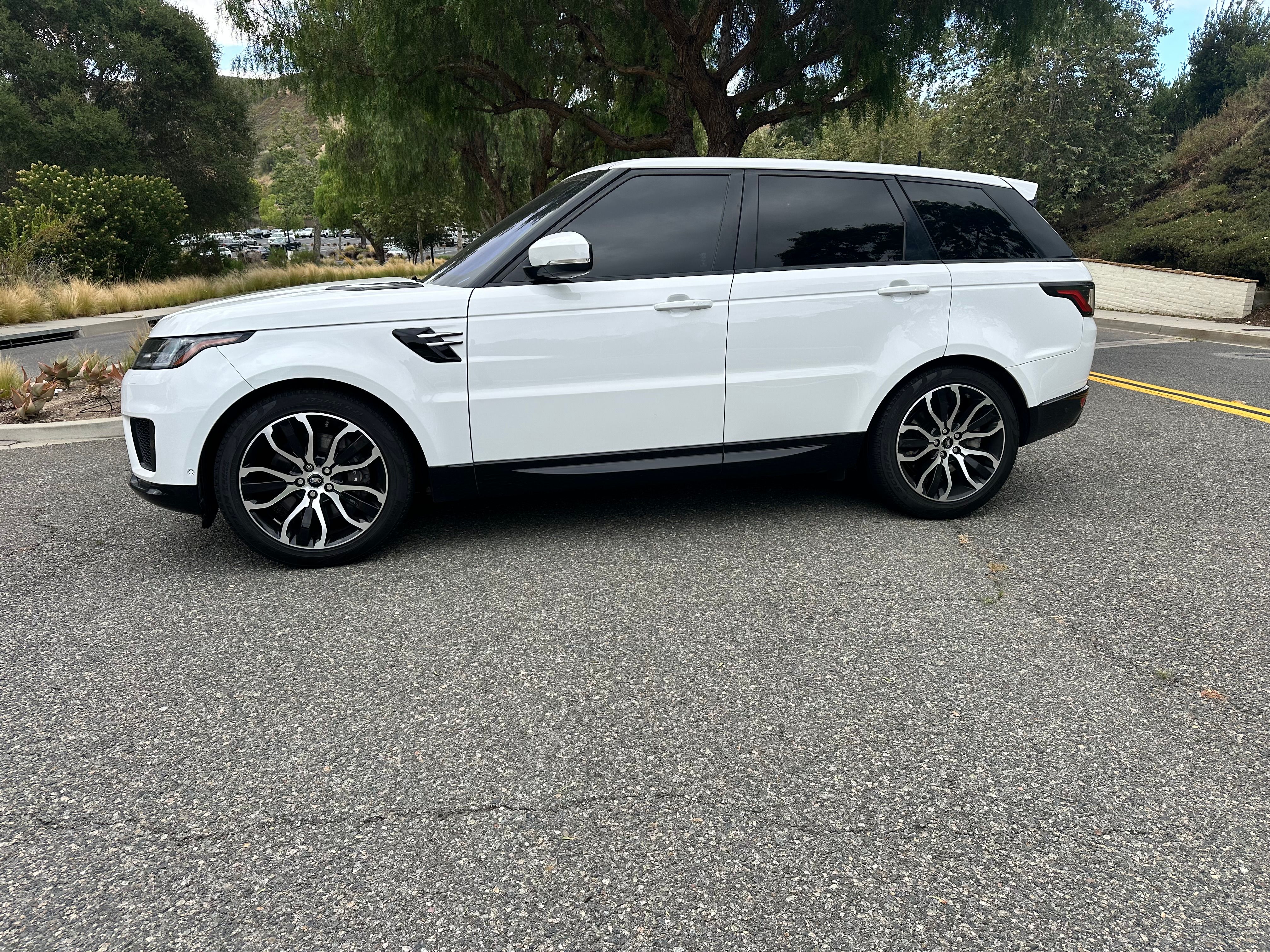 Used 2018 Land Rover Range Rover Sport Supercharged AWD/4WD image 1