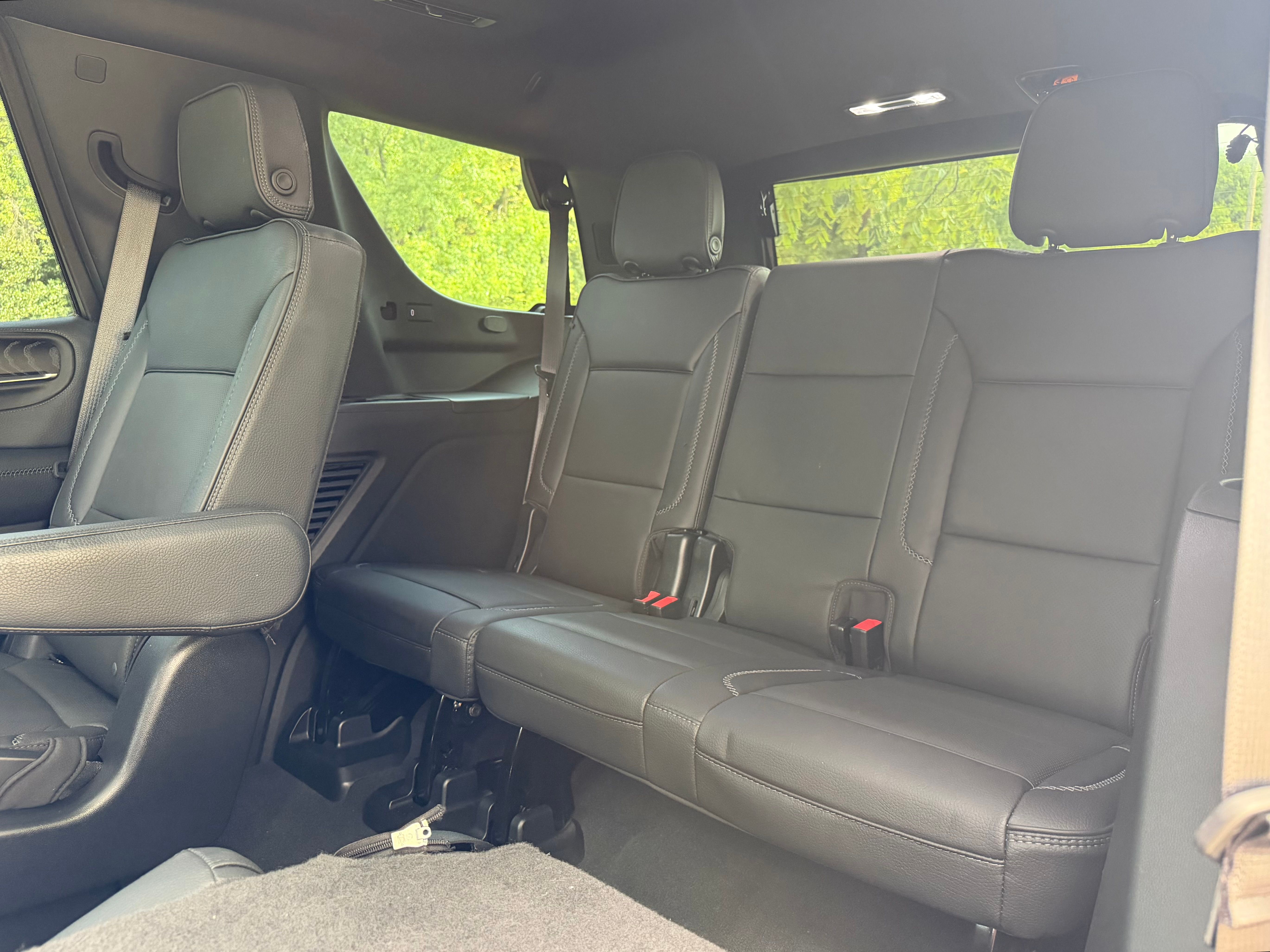 Used 2023 GMC Yukon Denali AWD/4WD image 27