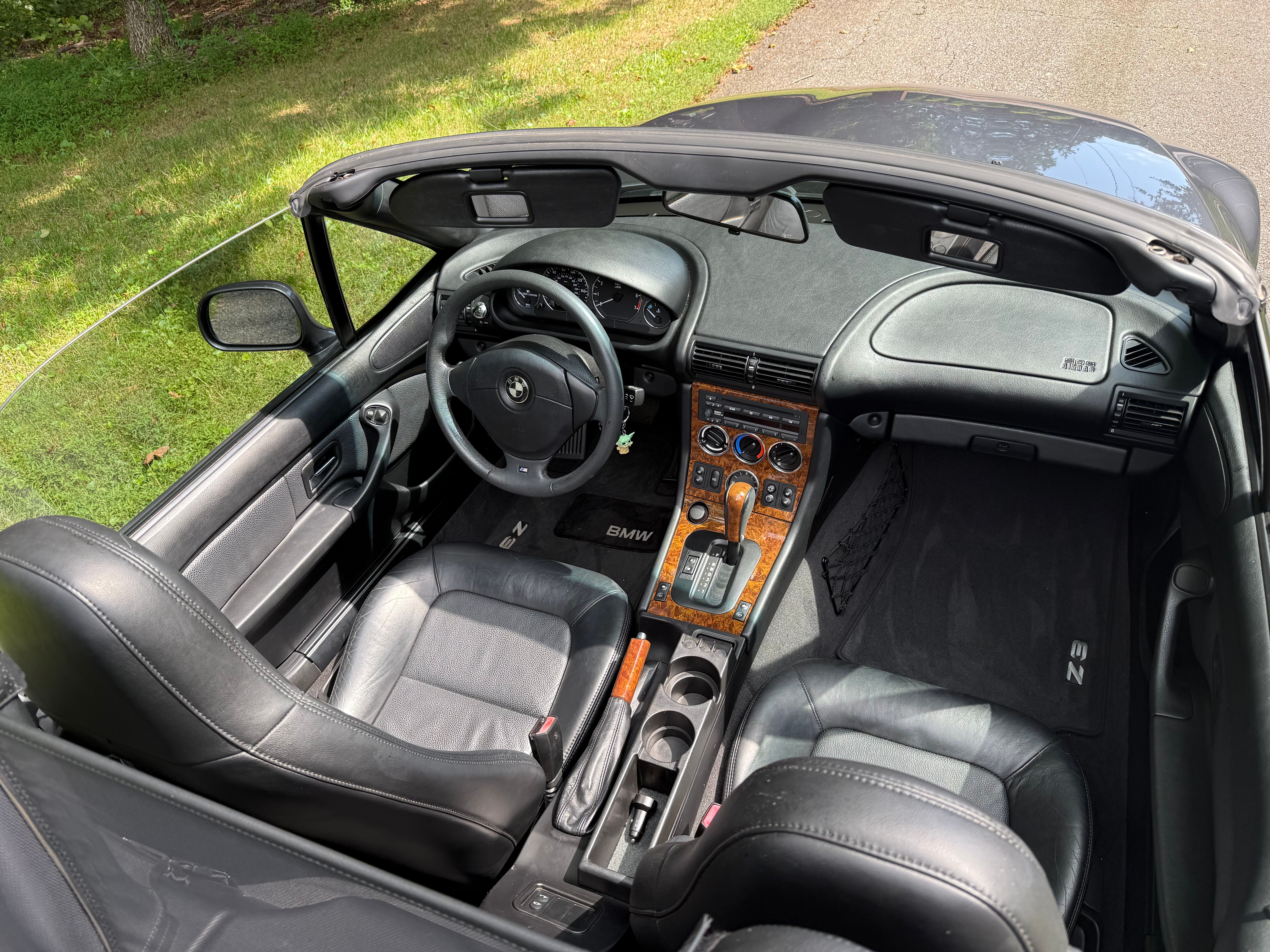 Used 2000 BMW Z3 2.5i RWD image 11