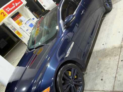 Used 2011 Jaguar XJ L image 1