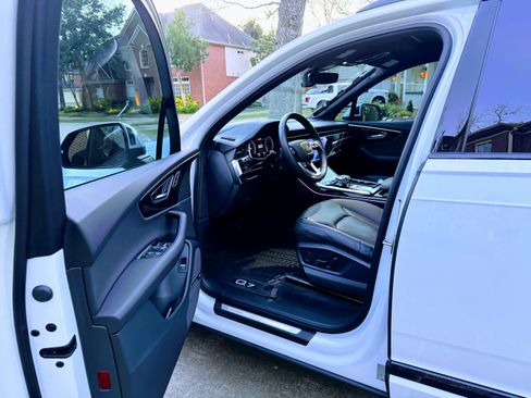 Used 2020 Audi Q7 3.0T Prestige image 12