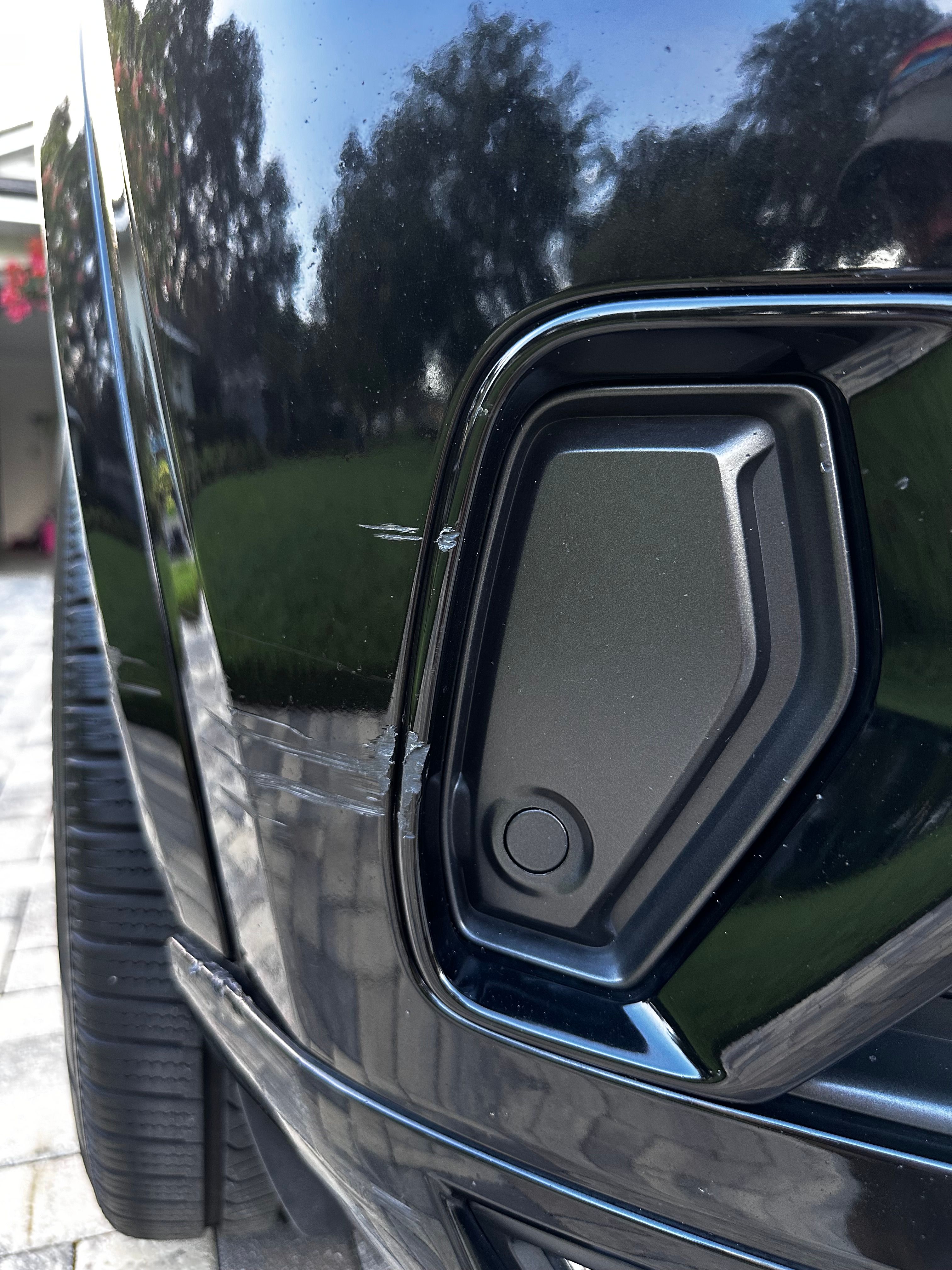 Used 2019 Volvo XC90 T6 R-Design w/ Protection Package Premier AWD/4WD image 24