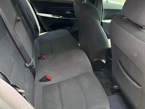 Used 2014 Chevrolet Cruze LT image 4