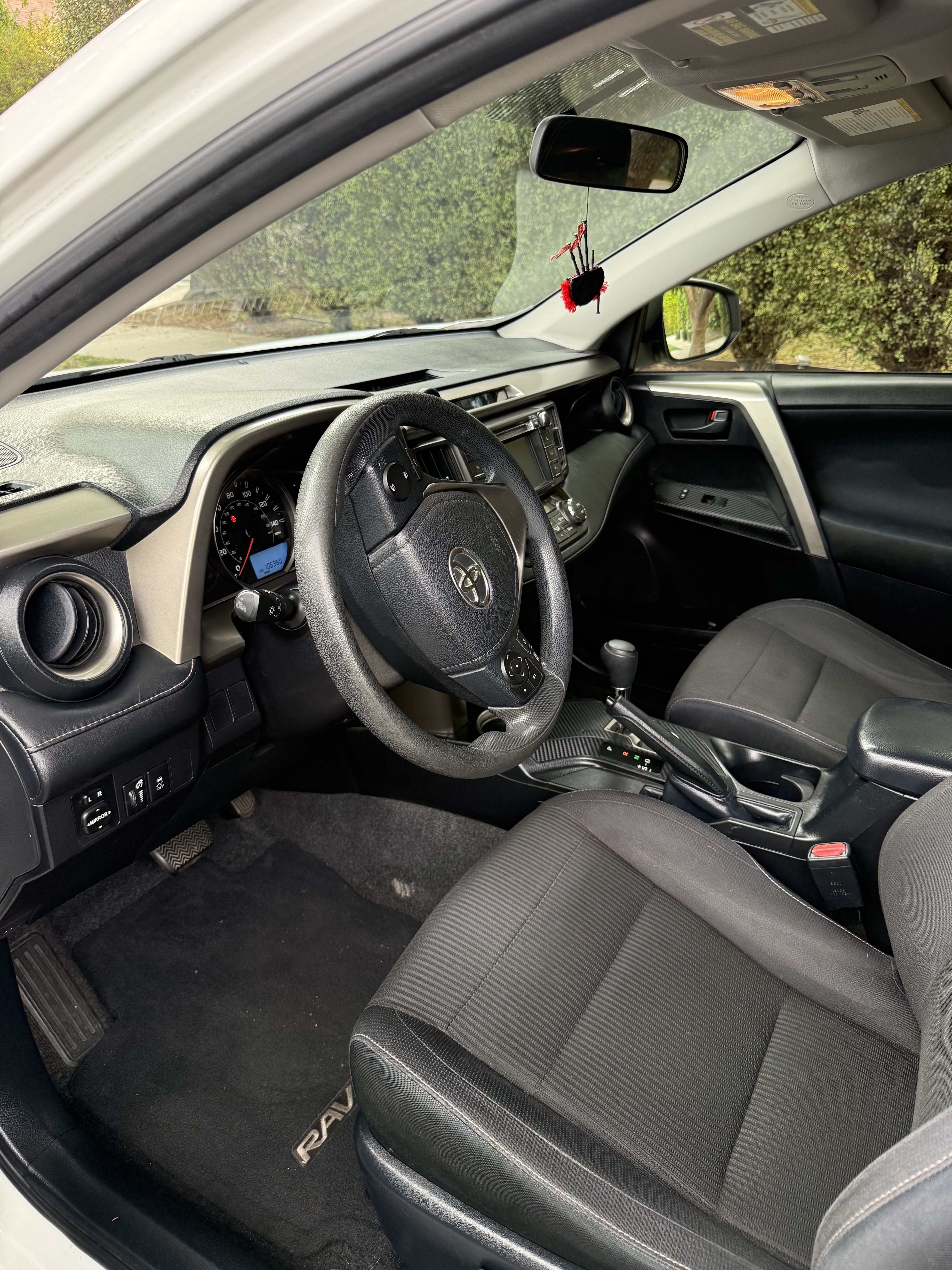 Used 2013 Toyota RAV4 XLE FWD image 15