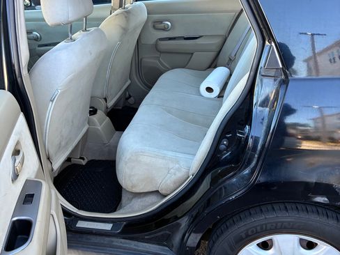 Used 2008 Nissan Versa 1.8 S w/ PWR Pkg image 9