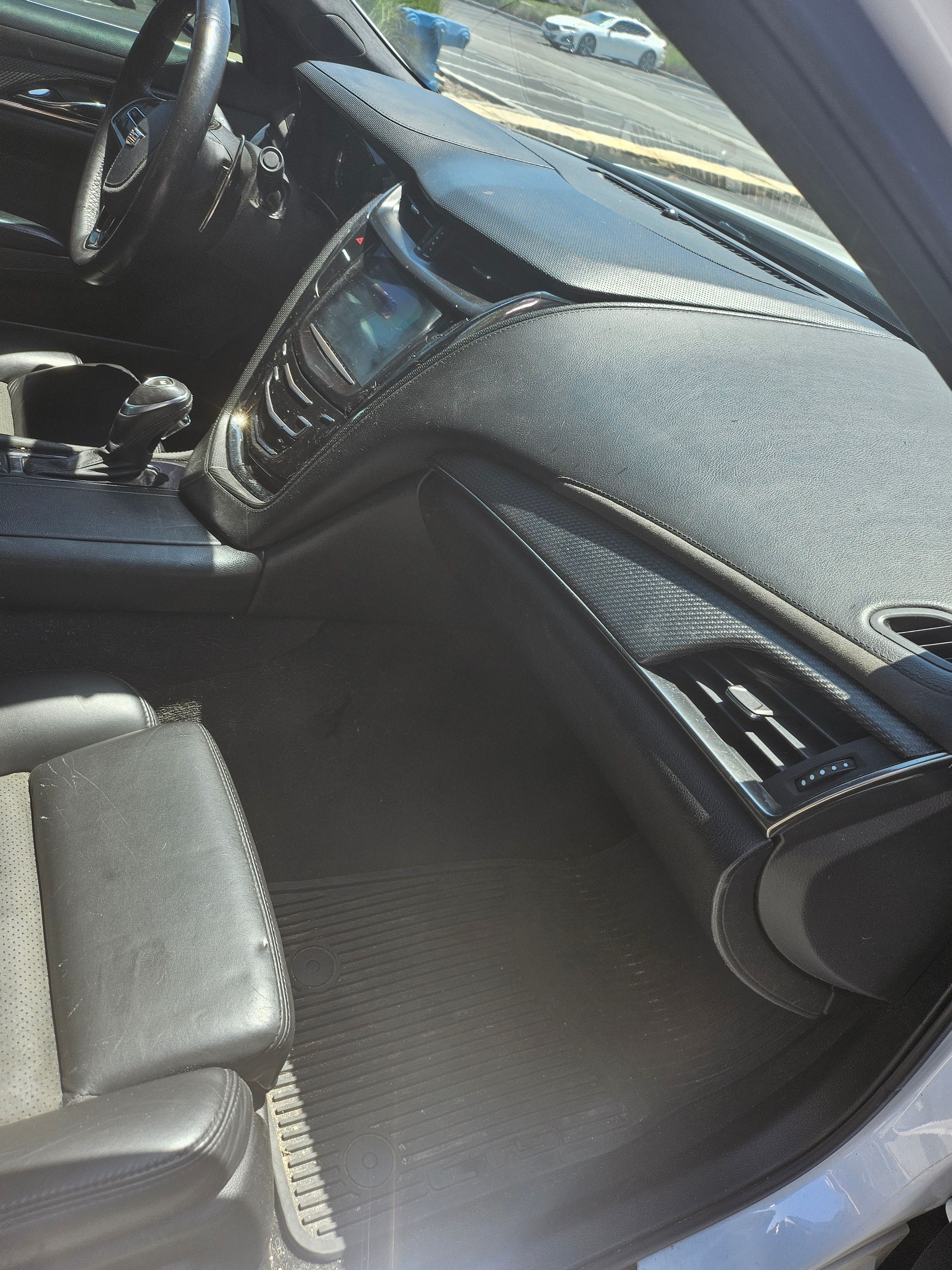 Used 2017 Cadillac CTS V w/ Luxury Package RWD image 13