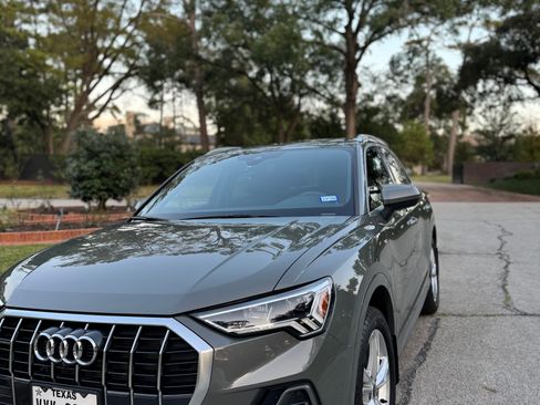 Used 2024 Audi Q3 2.0T Premium Plus image 1