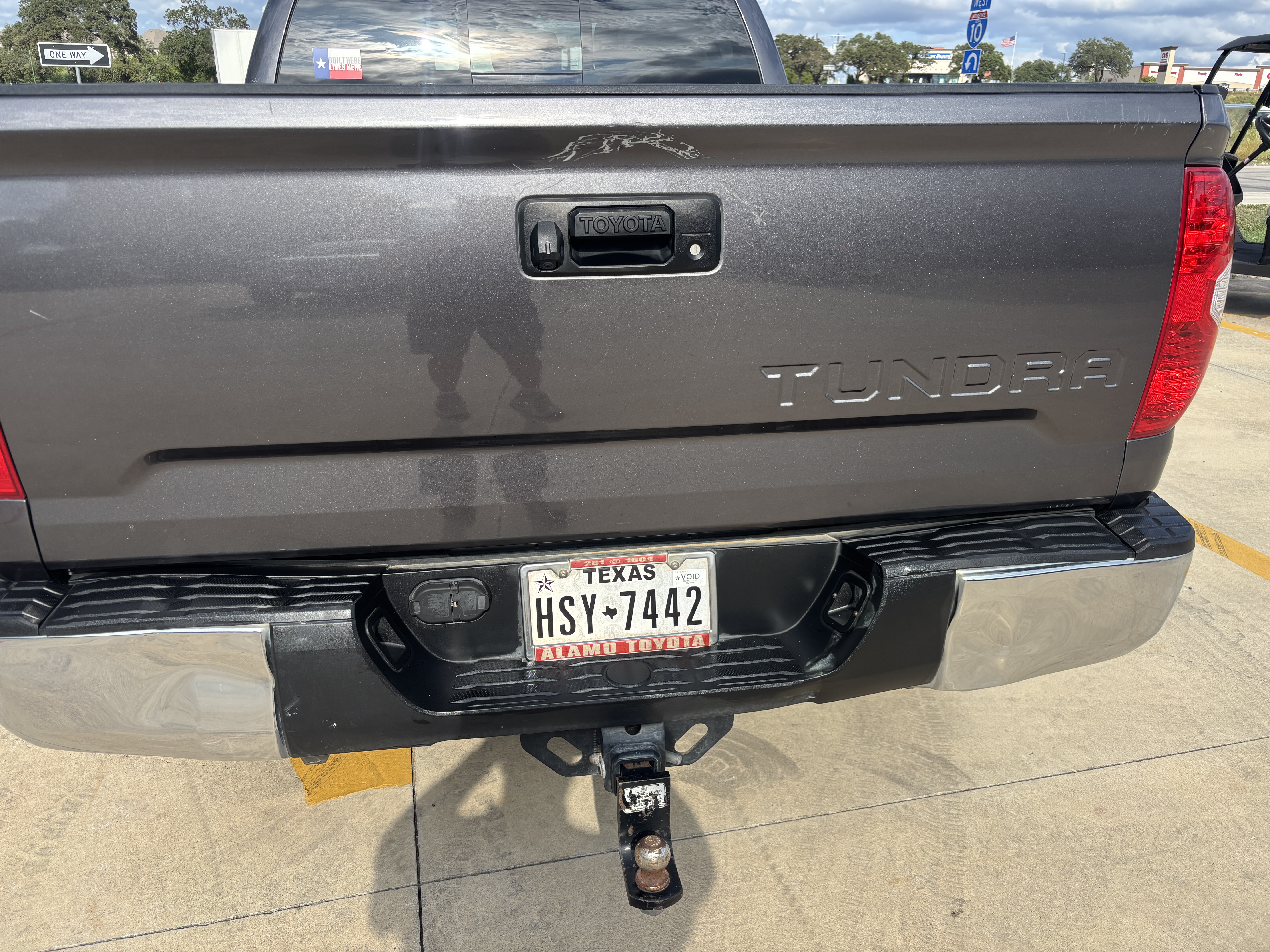 Used 2016 Toyota Tundra SR5 w/ SR5 Upgrade Package RWD image 5
