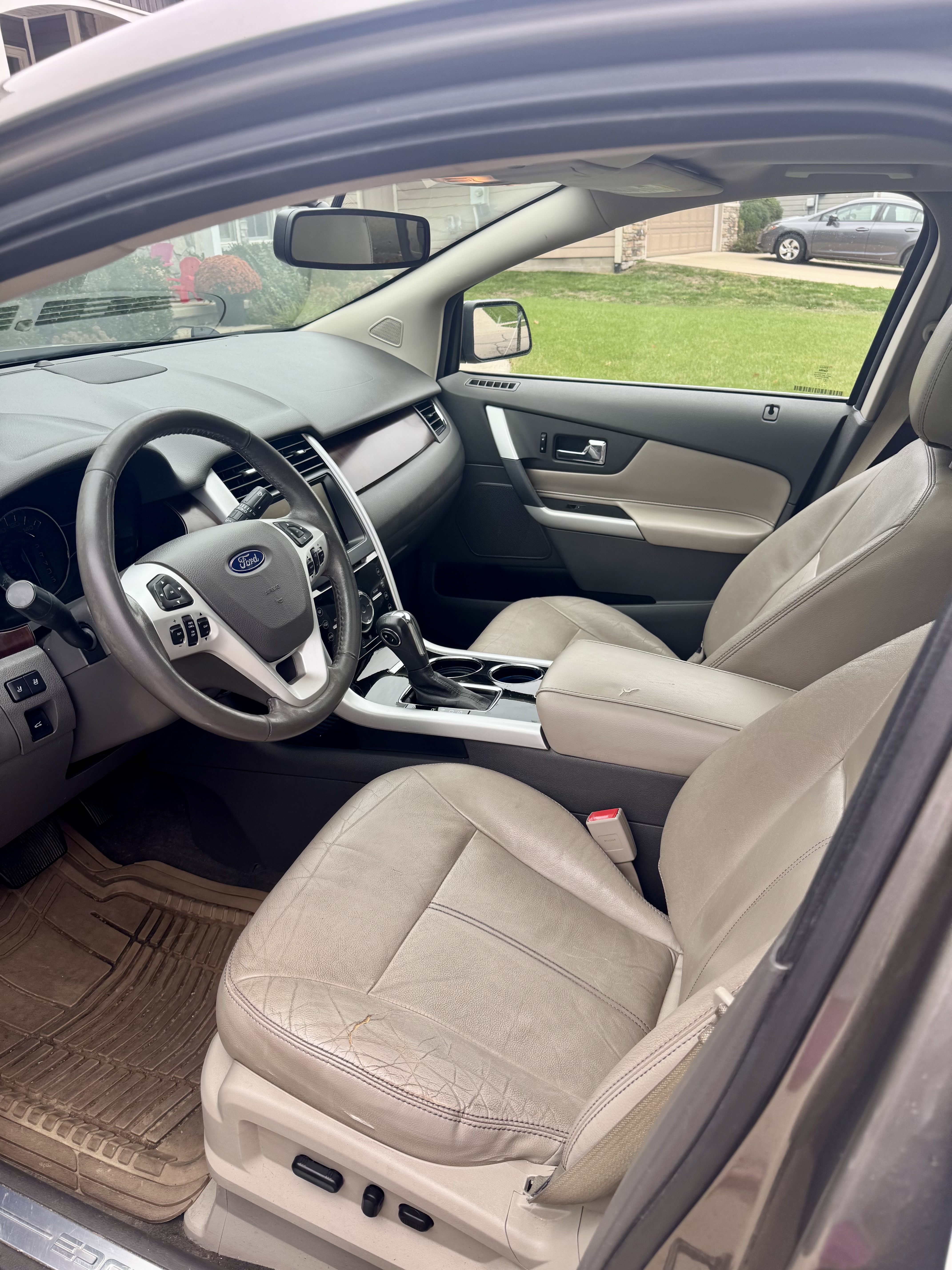 Used 2013 Ford Edge Limited FWD image 6