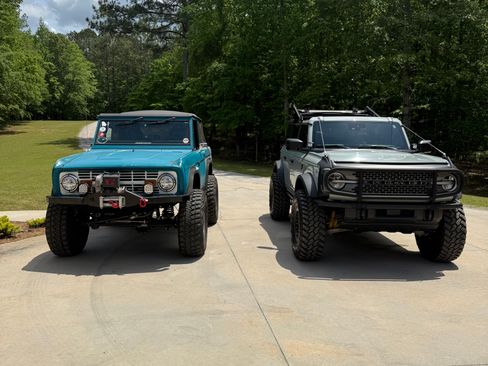 Used 2022 Ford Bronco Badlands image 16