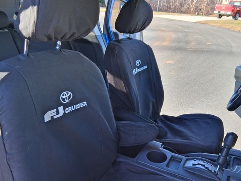 Used 2007 Toyota FJ Cruiser 4WD image 14