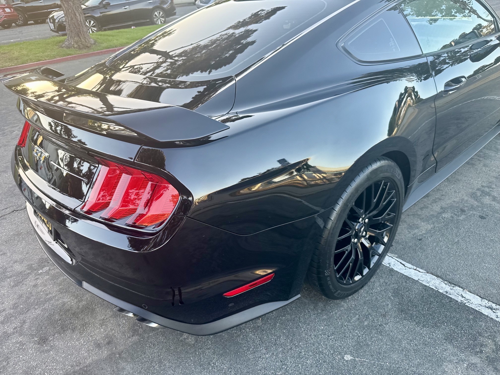 Used 2019 Ford Mustang GT w/ GT Performance Package RWD image 12